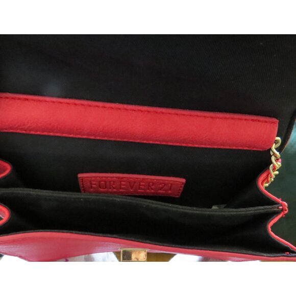 Forever 21  Faux Leather Crossbody Bag with Gold Chain  Red  EUC - Picture 8 of 11